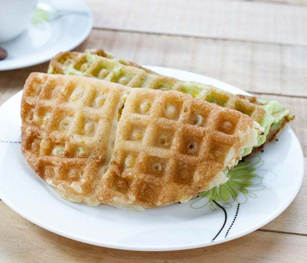 Recipe: Coconut Pandan Waffle with Pea Protein